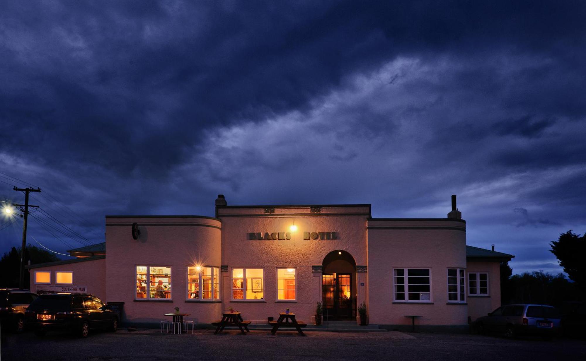 Blacks Hotel Ophir Exterior foto
